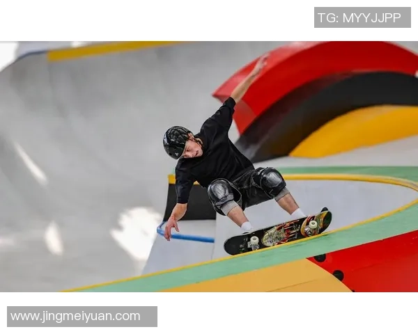 南京攀岩队在世界滑板锦标赛中逆袭成功展现团队精神与拼搏精神