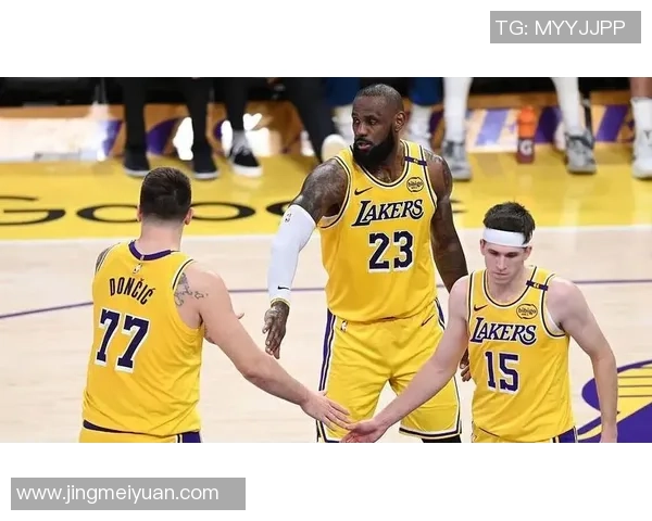 2018季前赛湖人与快船的精彩对决回顾与分析